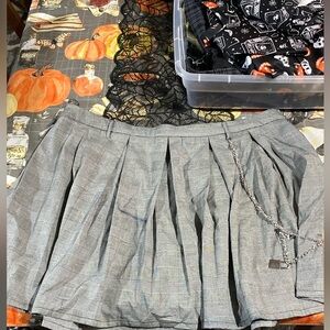 Hot Topic size 3 mini skirt